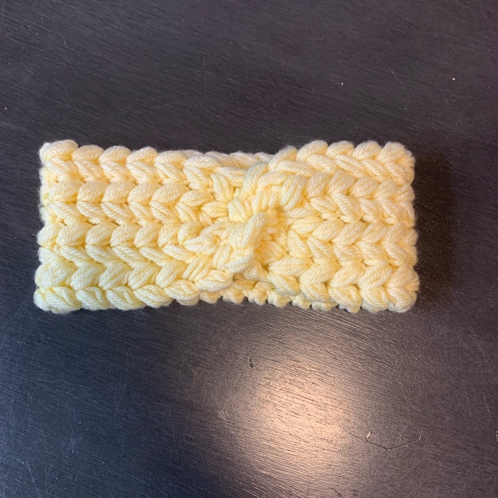 Hand Knit Pastel Yellow Small Headband With Decorative Twist Knot